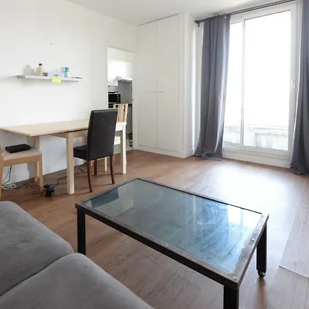 Bright And Pleasant Studio In Bois Colombes Appartement *